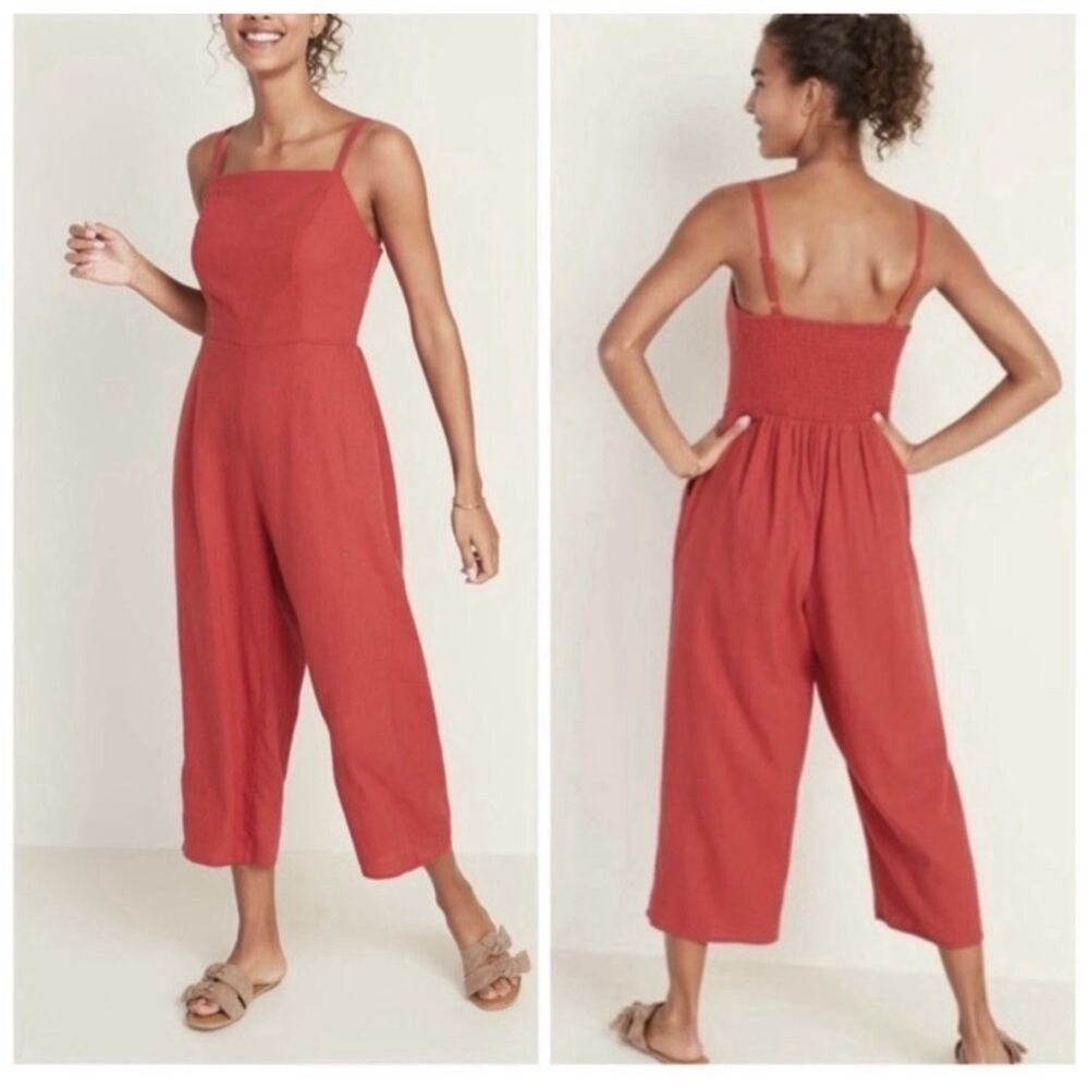 Old Navy Linen Blend Jumpsuit Button Front
Cropped Tomato Juice